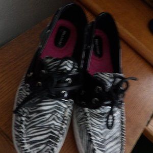 Maui Island Blk./Wht. Zebra Sequin Boat Shoes